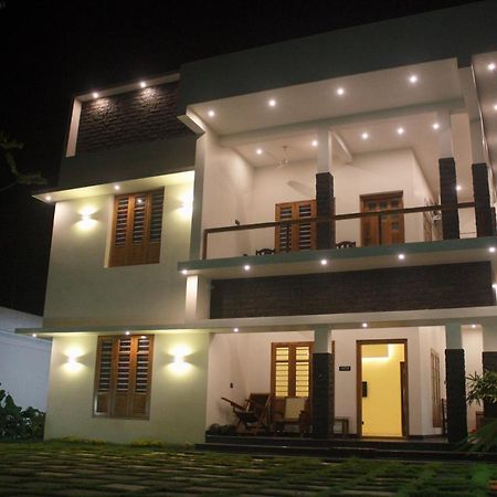 Lamino Homestays And Houseboats Alappuzha Exterior foto